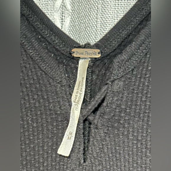 Free People, black, last dance with lace cuffs shirt. Sz. M - Picture 8 of 8